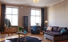 Marilyn Apartment